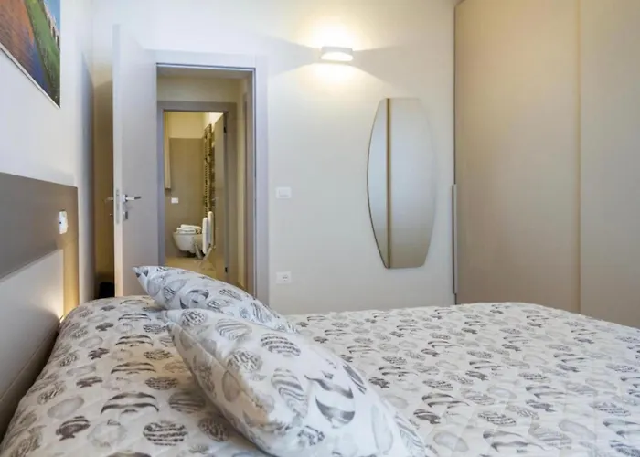 Simonetta Poggio Le Trincee *